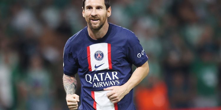 Messi renace en París