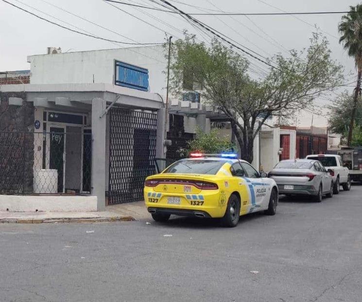 Roban 450 mil pesos y equipo mdico