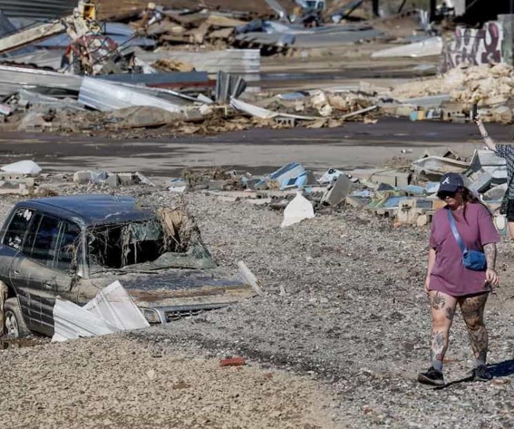 Asciende a 200 las muertes por huracán 