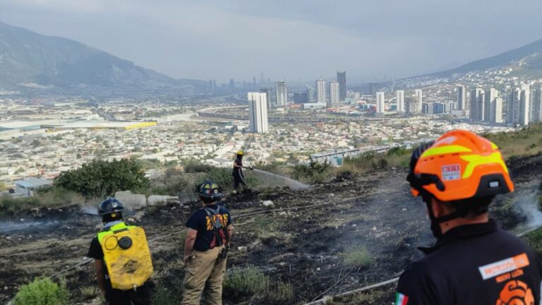 Atiende PC y Bomberos NL 598 incendios en fin de año