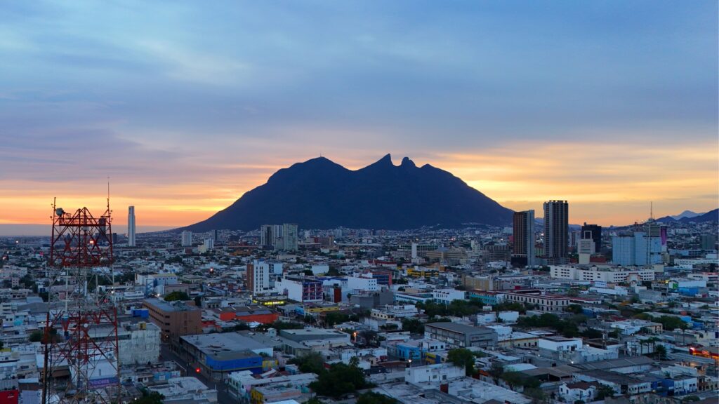 Martes en Monterrey con frío y tarde soleada