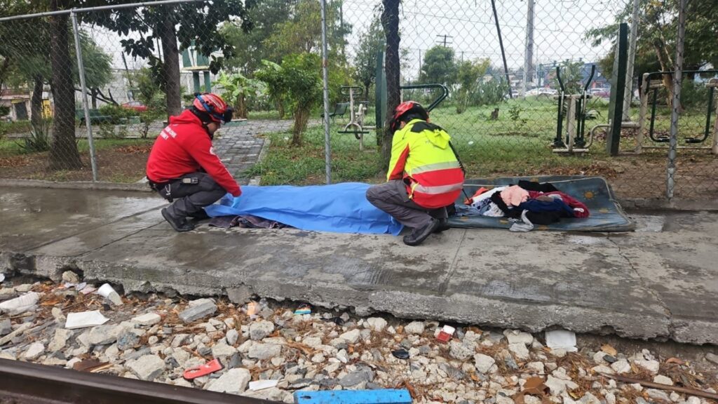 Muere hombre por bajas temperaturas en Monterrey