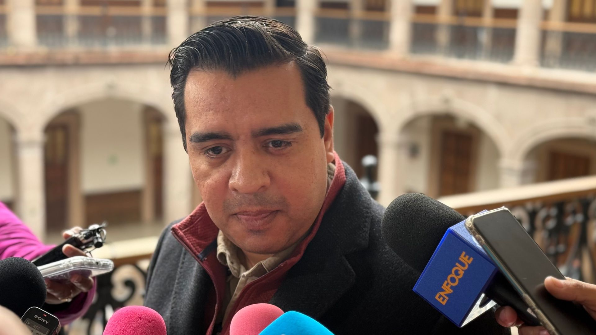 Exige Nava diálogo con Samuel