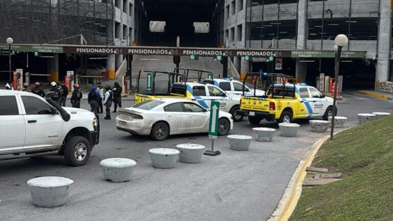 Descartan amenaza  bomba en estacionamiento de Pabellón Ciudadano