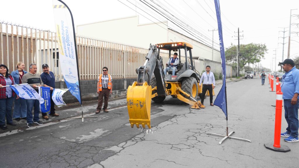 Arranca rehabilitación de la Av. Antiguo Camino al Mezquital