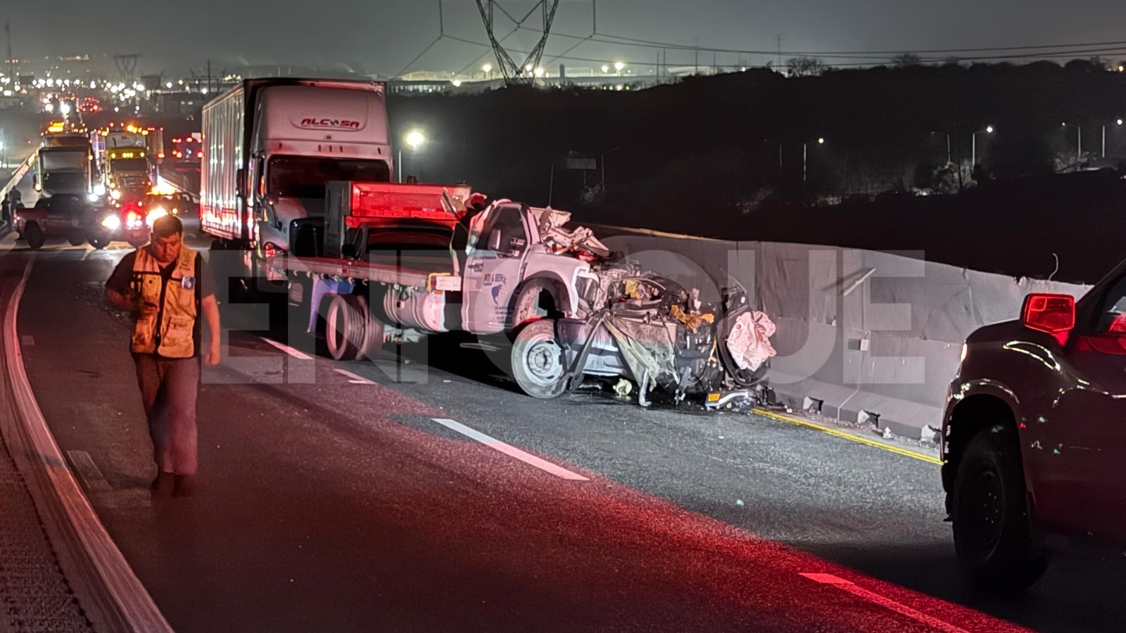 Muere hombre tras chocar contra un tráiler en el Libramiento Noroeste
