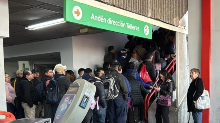 Falla en el Metro de Monterrey provoca retrasos y afecta a usuarios