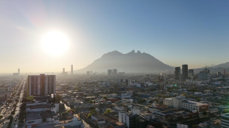 Cadereyta, Santa Catarina y Escobedo amanecen con aire sucio