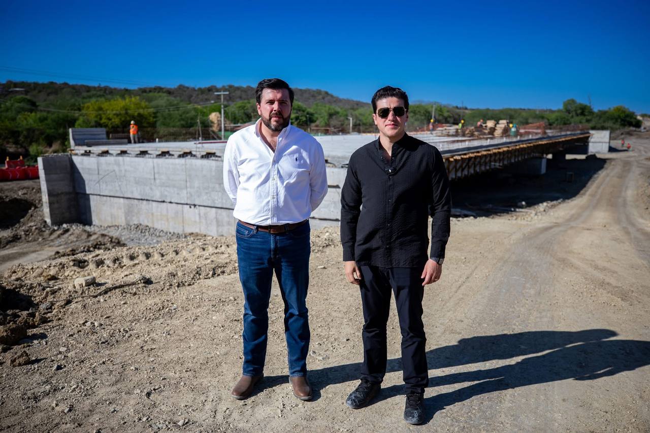 Supervisa Samuel construcción de la Carretera Interserrana
