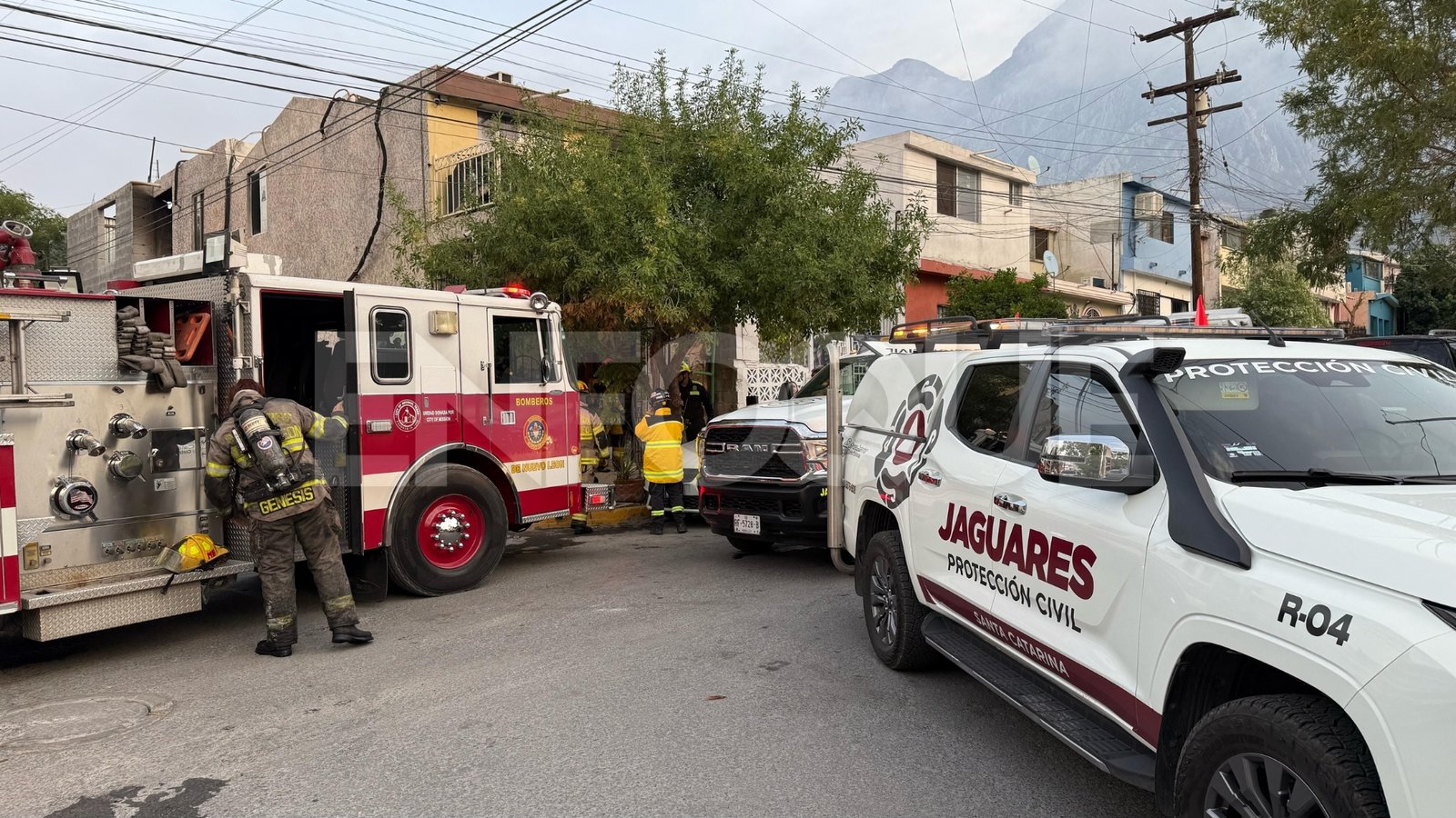 Incendio deja un lesionado en  Santa Catarina