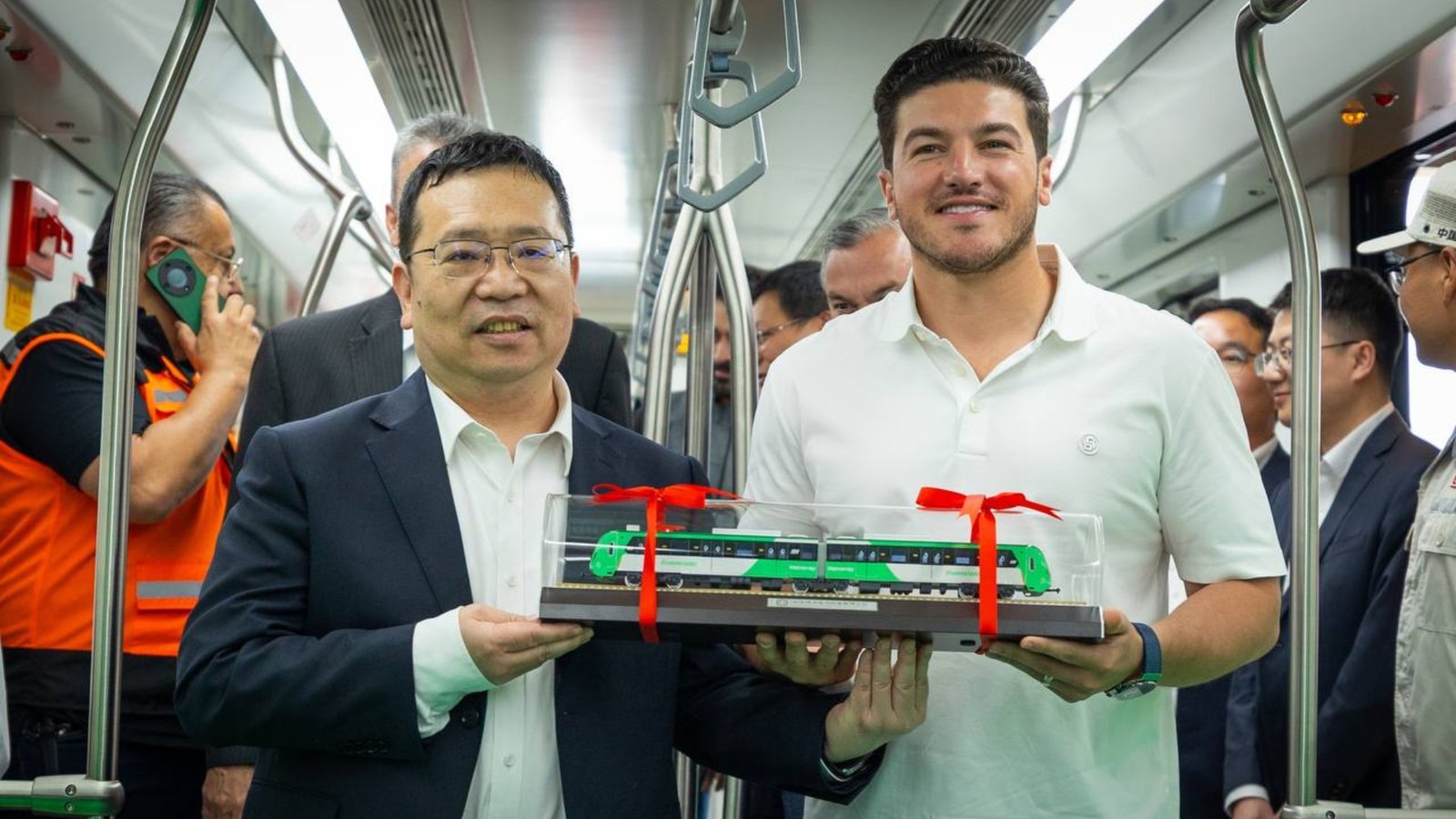 Pone en marcha Samuel nuevos trenes MM-25 para la L1 del Metro