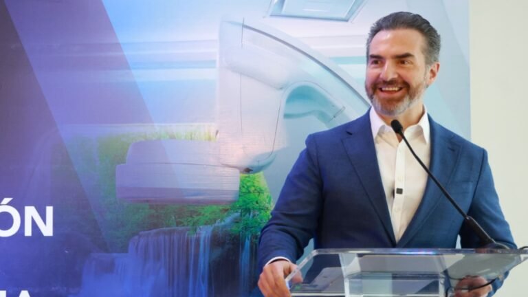 Reconoce Adrián a Monterrey como referente de turismo médico