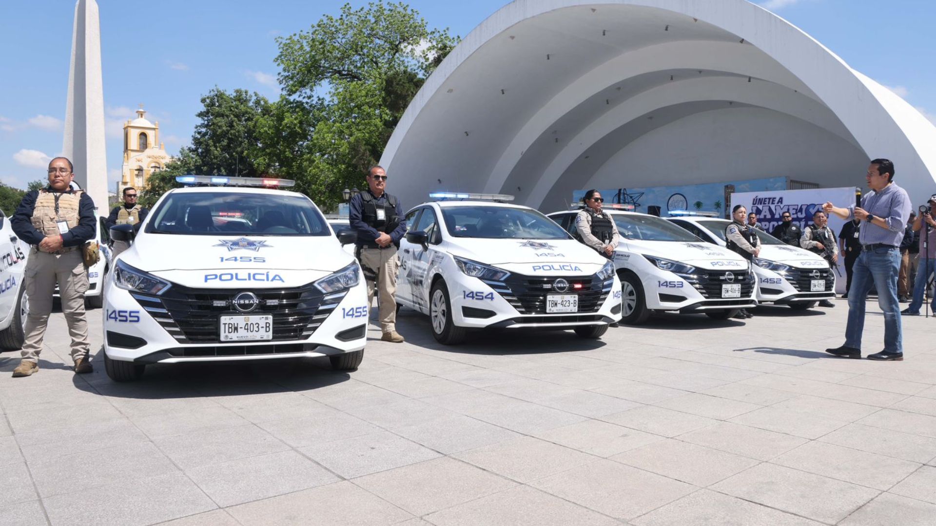 Apoya San Nicolás a policías con compra de Ex patrullas