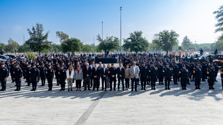 Se graduan 167 nuevos policías de proximidad en NL