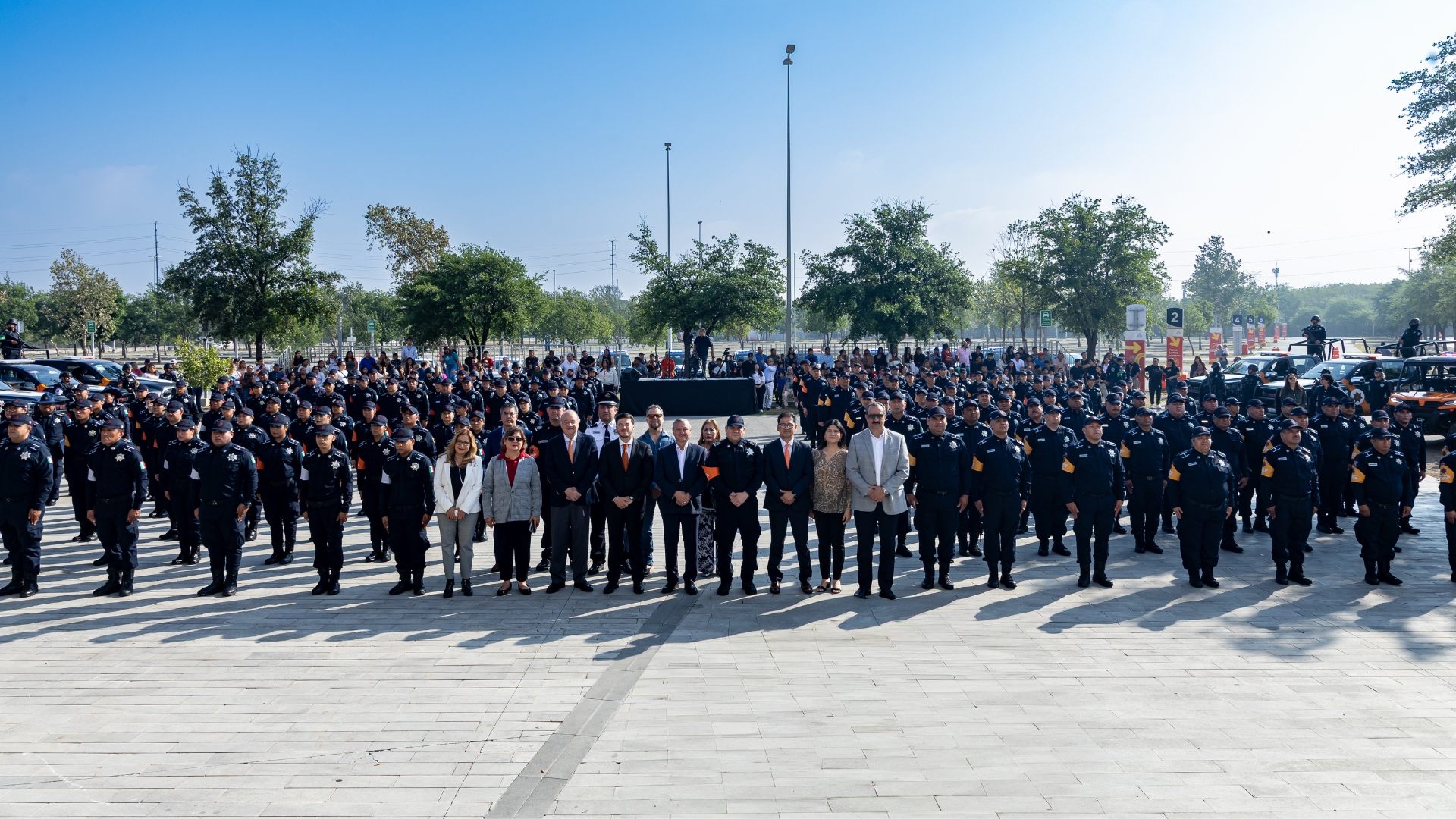 Se graduan 167 nuevos policías de proximidad en NL