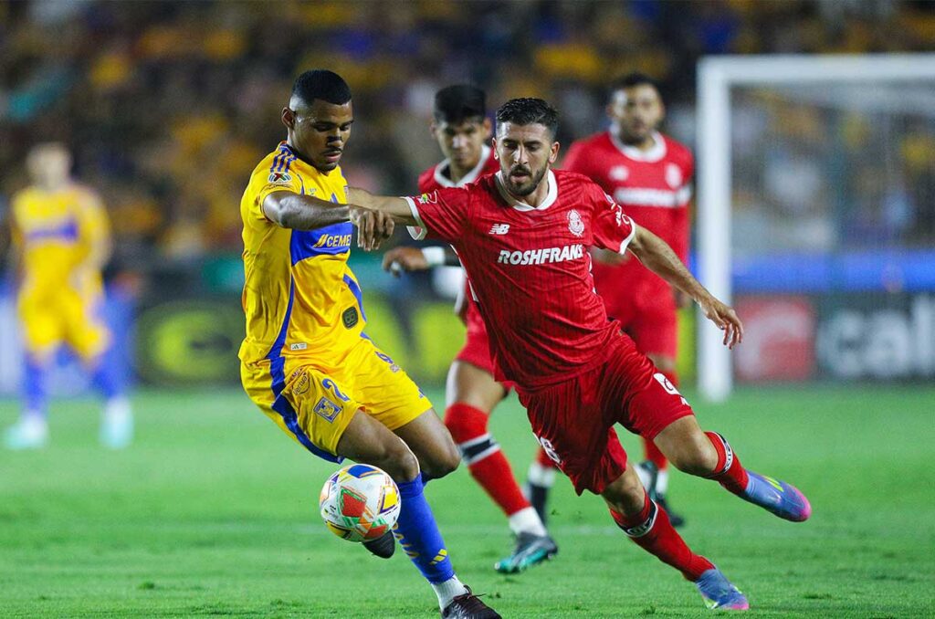 tigres-no-hace-pesar-el-volcan-y-toluca-le-saca-el-empate