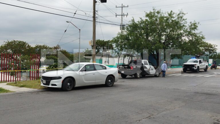 Ejecutan a mujer con muletas en Monterrey