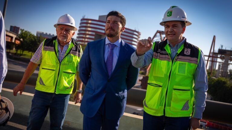 Supervisa Samuel avances de la Línea 6