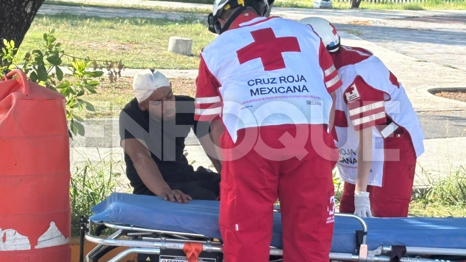 Hombre resulta baleado tras resistirse a asalto frente a la Academia de Policía en Monterrey
