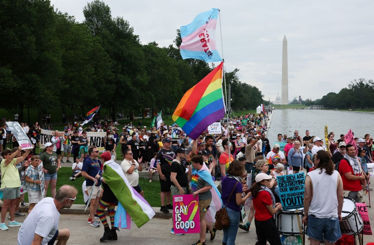 marcha-orgullo-lgbt-washington-trump-080525-1