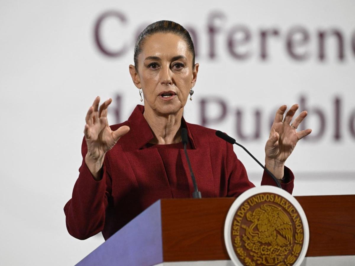Sheinbaum condena xenofobia en marcha contra la gentrificación en CDMX