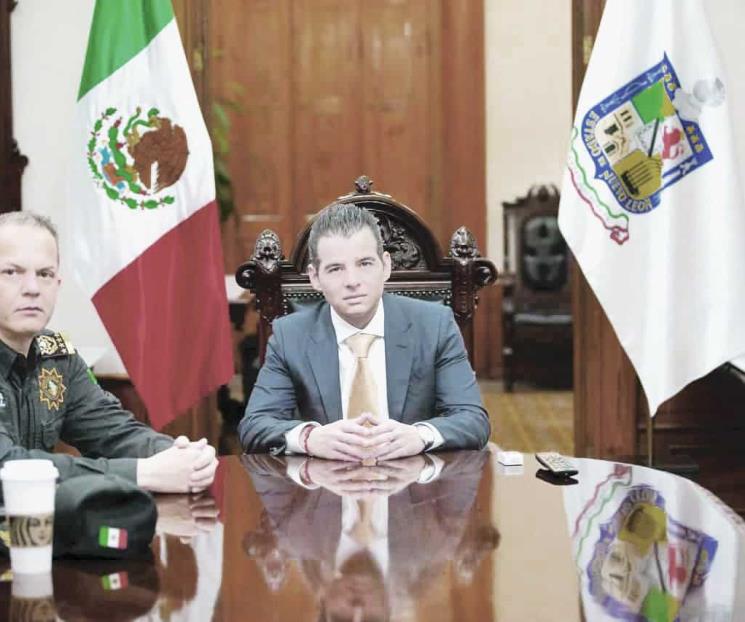 2-seguridad-mike-89e33dd6-focus-0-0-745-622 (1)