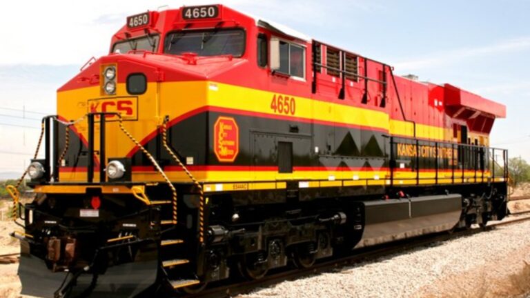 Inicia trámite ambiental para construcción del Tren de Pasajeros en NL