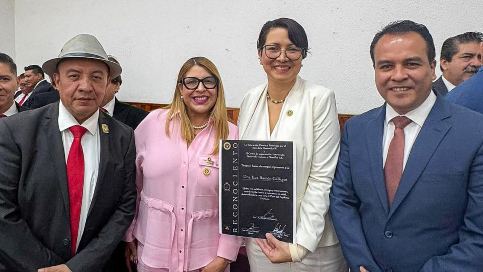 CONOCER rinde homenaje a la científica Eva Ramón Gallegos