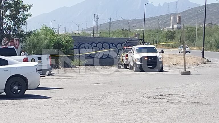 Hallan sin vida a hombre en terreno baldío de Santa Catarina