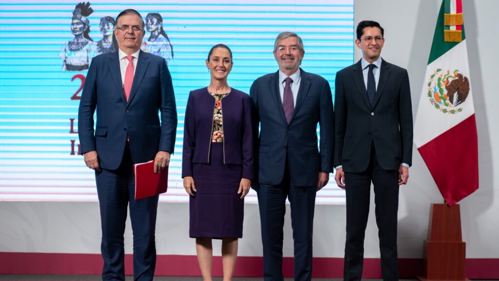 Logra Sheinbaum acuerdo arancelario con Trump: México gana 90 días para negociar