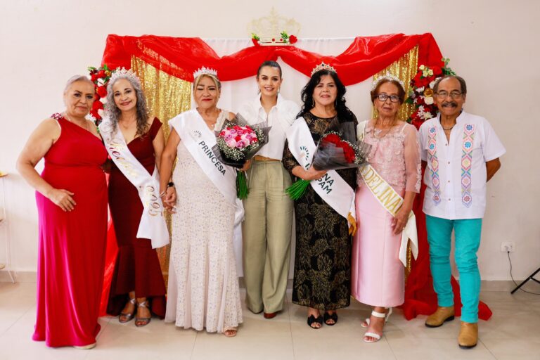 Lorena de la Garza celebra a adultos mayores