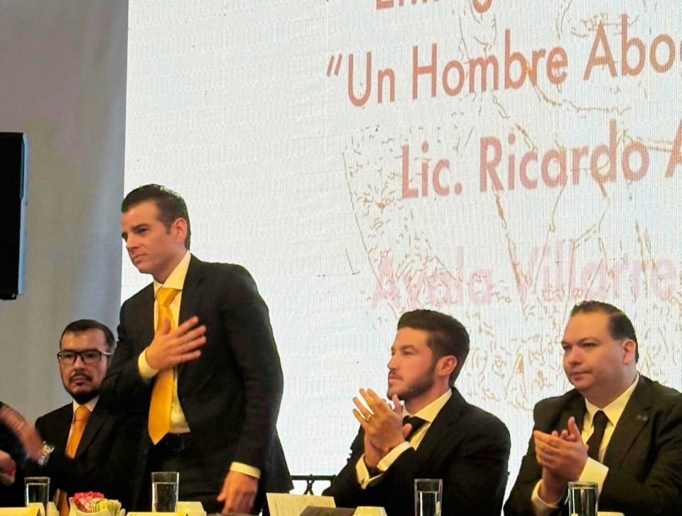 Mike Flores asume como Secretario General de Gobierno en NL