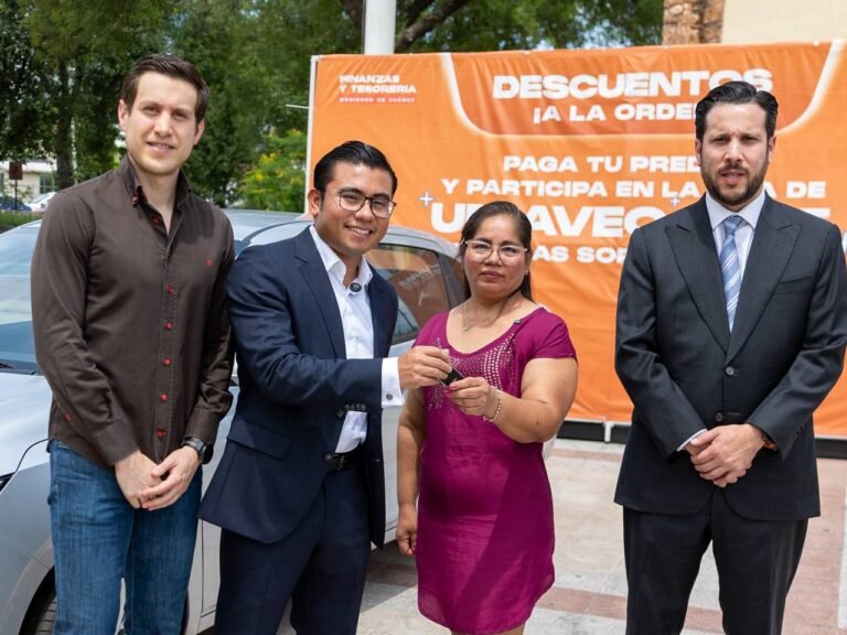 Foto 2. Entrega Auto