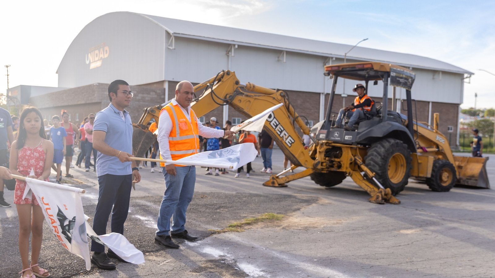 Juárez arranca obras deportivas y de pavimentación