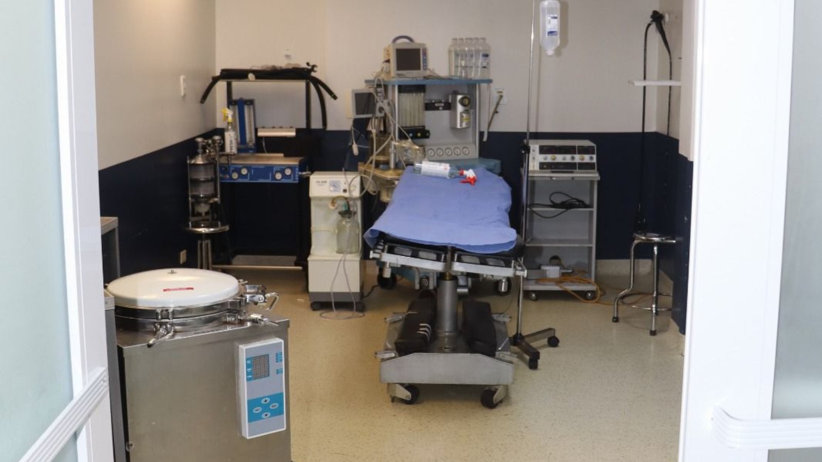 Catean clínica tras muerte de joven por cirugía estética