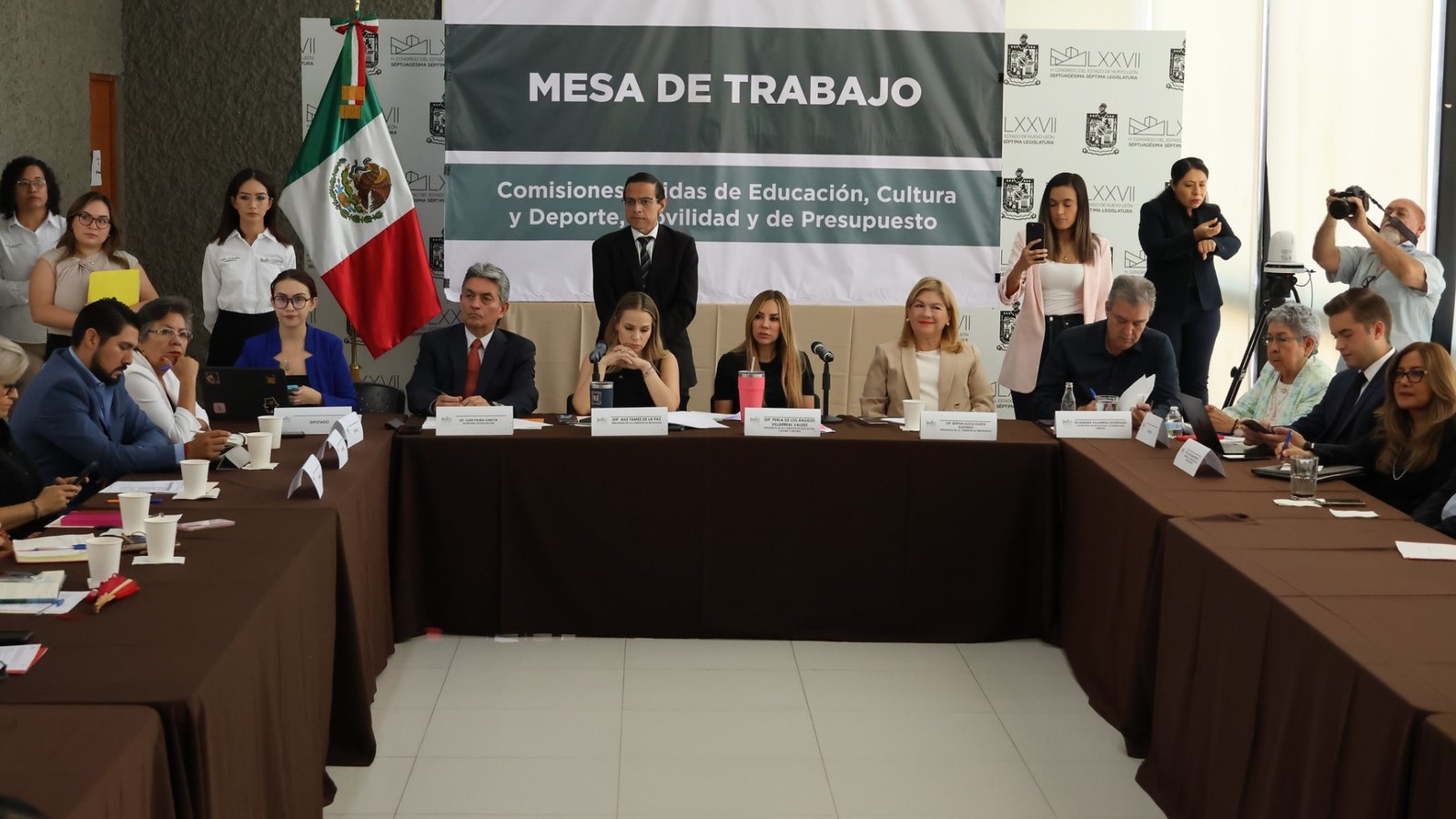 Rechazan obligatoriedad del transporte escolar en Nuevo León
