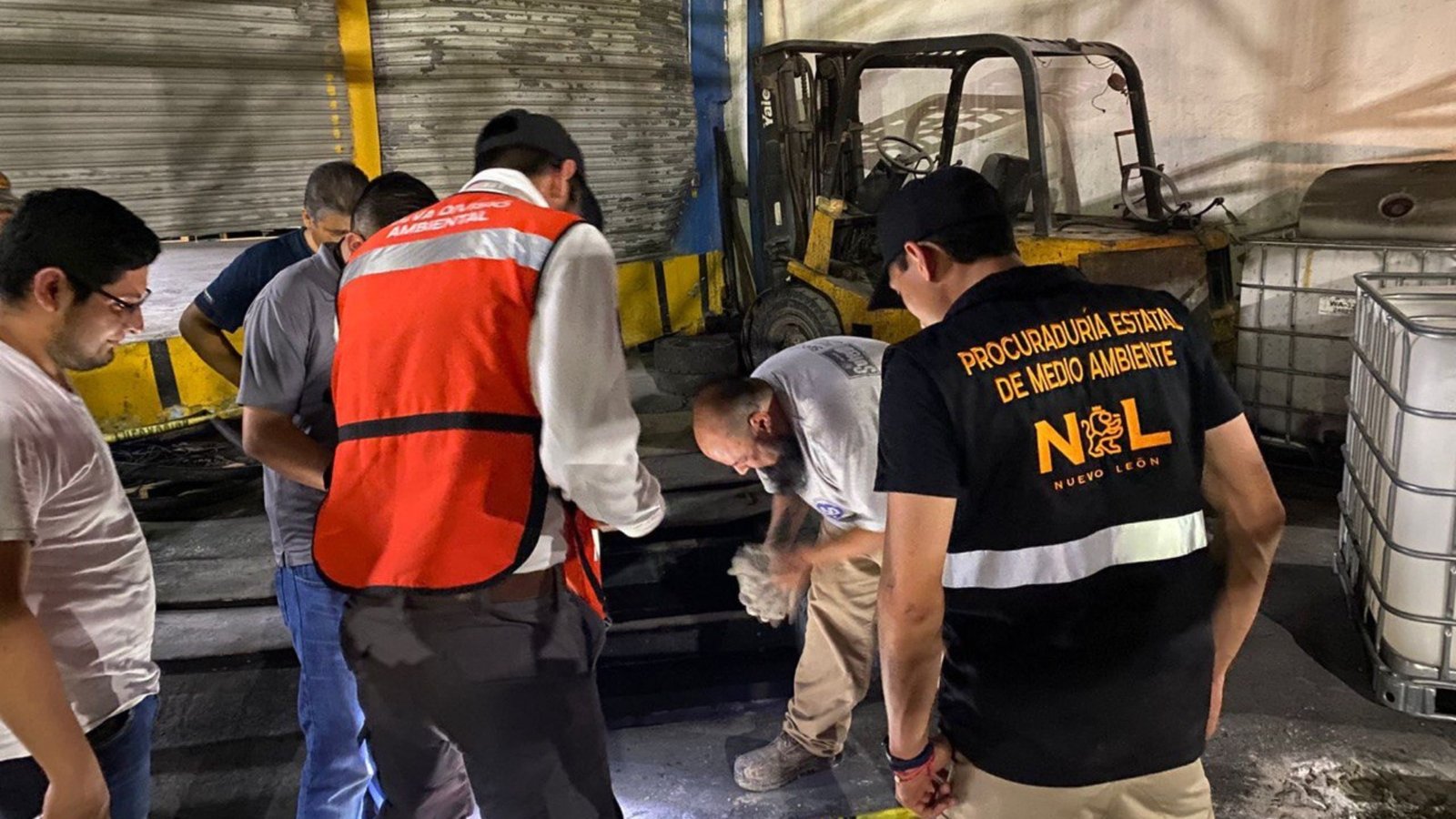 Clausuran empresa por descargas ilegales de aguas residuales