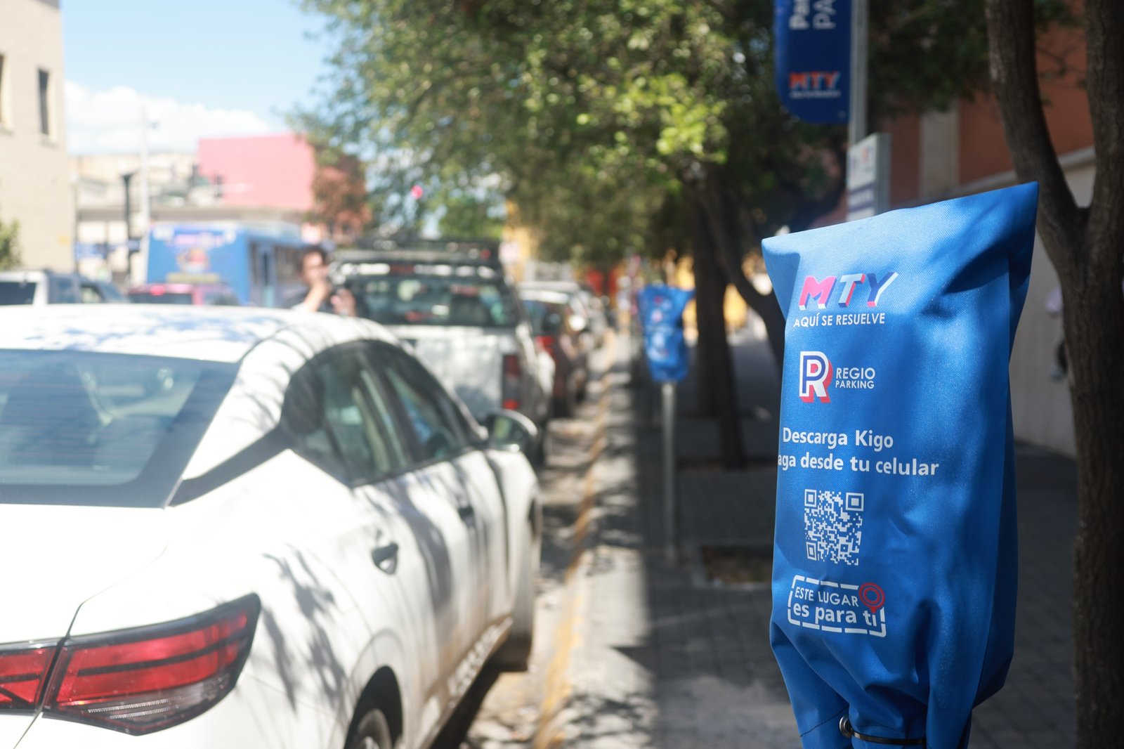 Se unen comercios a nueva forma de pago en parquímetros