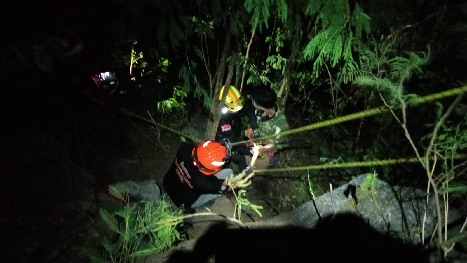 Rescatan a senderista extraviado en el Cerro de La Silla