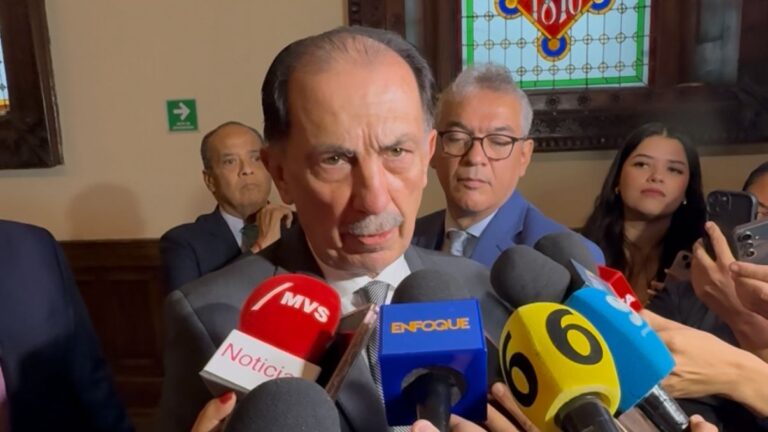 Investiga Fiscalía muerte de joven tras cirugía estética