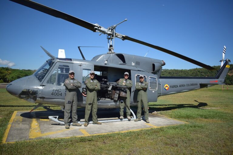 curso_de_tecnicos_de_vuelo-_bell_212