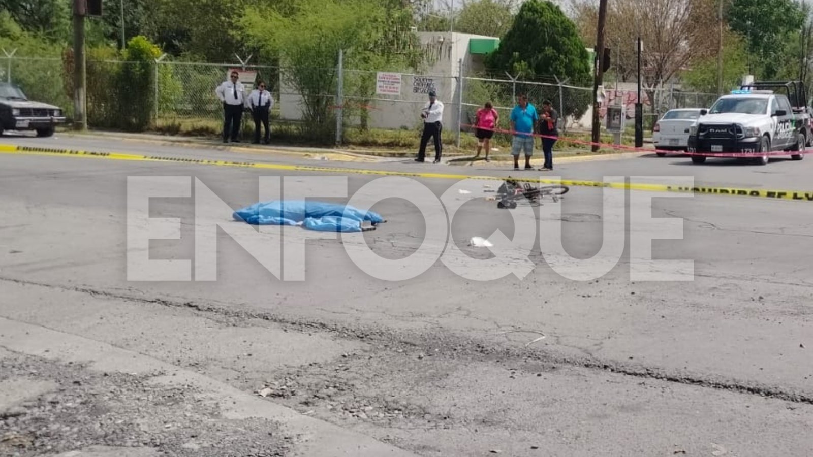 Muere ciclista atropellado por camión de personal en Apodaca