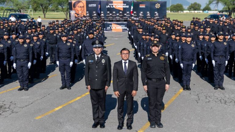 Refuerza Juárez seguridad: gradúan a 120 cadetes