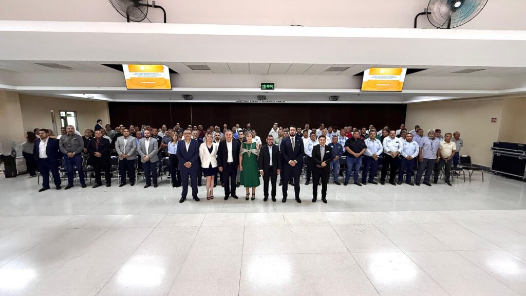 Llevan “Participar nos Mueve” a estudiantes de la UANL