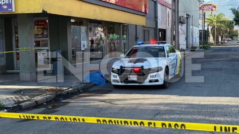Hallan hombre sin vida en el centro de Monterrey