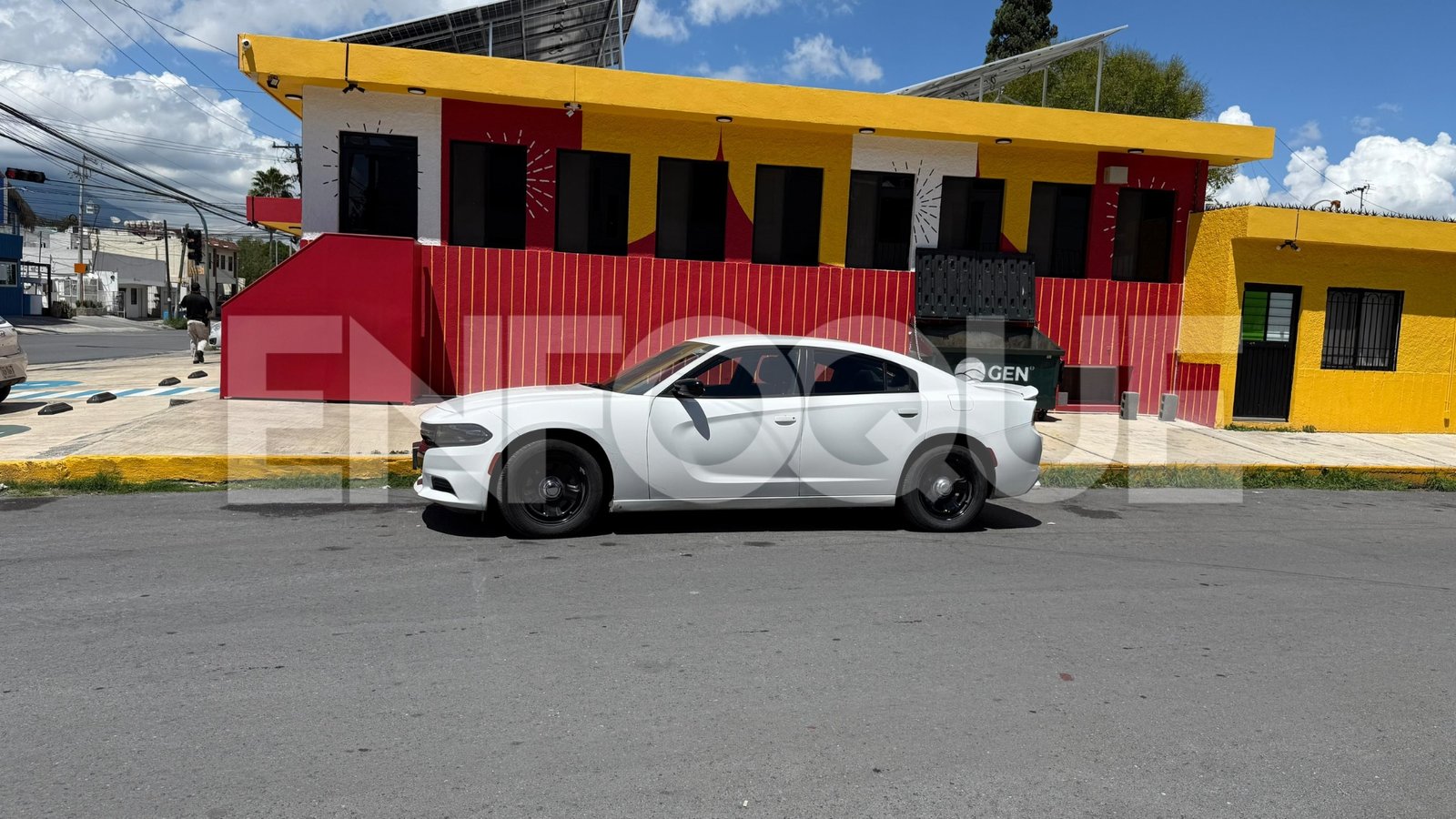 Asaltan a hombre y lo despojan de 600 mil pesos en Monterrey