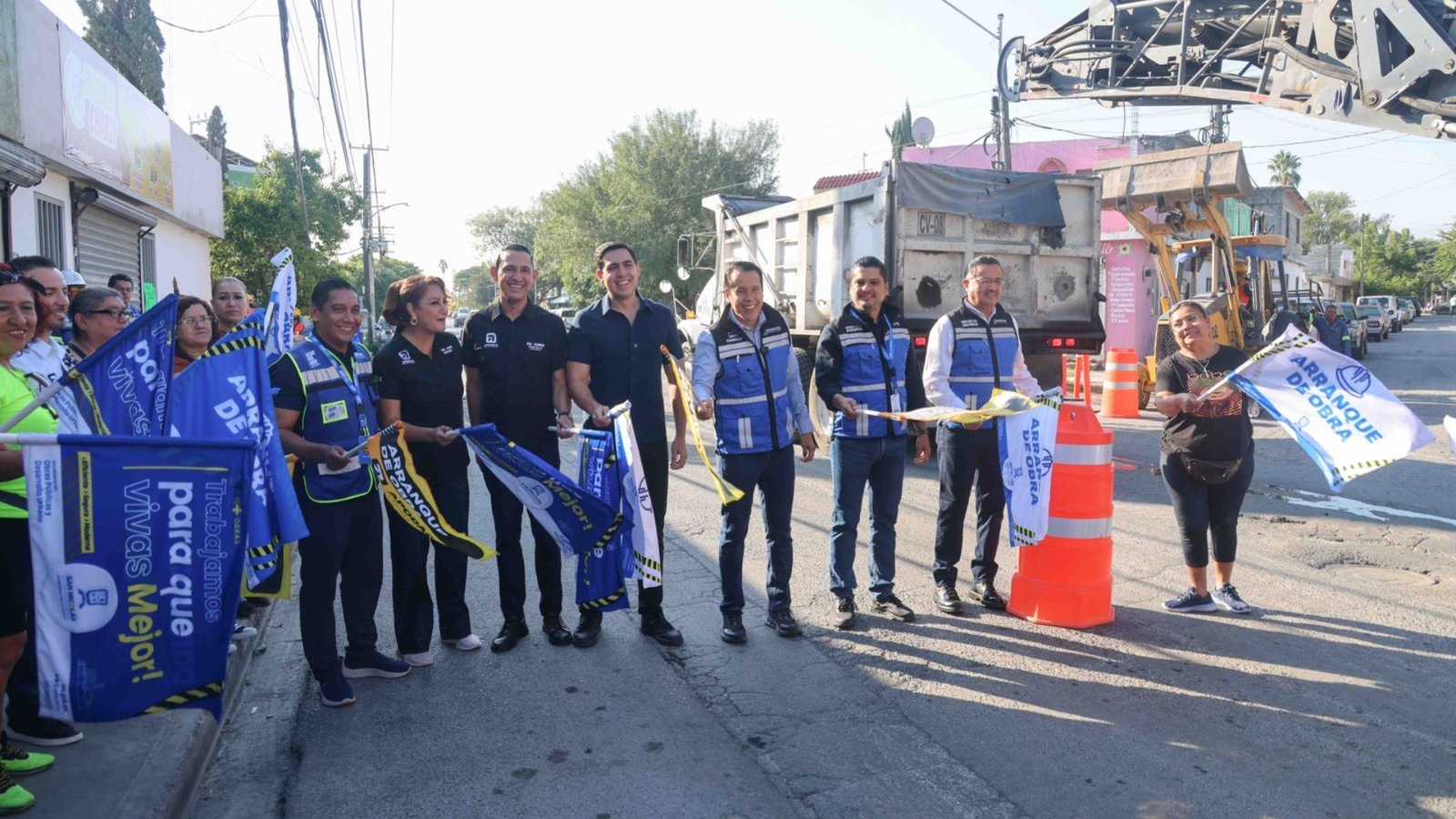 Arrancan Daniel y César rehabilitación de la avenida Aceros