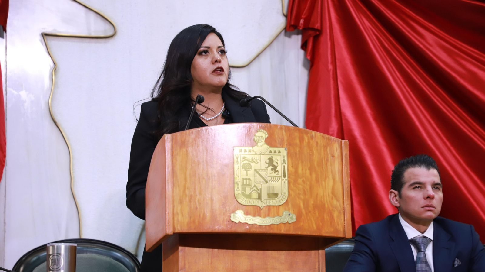 Itzel Castillo exige presupuesto estatal completo en Nuevo León