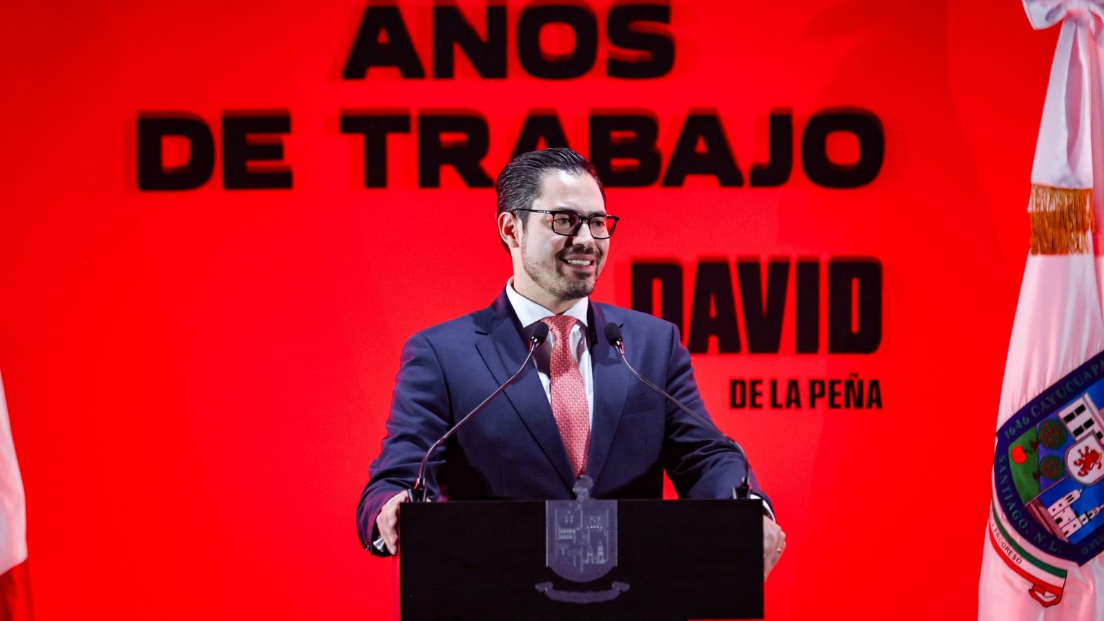 Presenta David de la Peña Informe de gobierno en Santiago