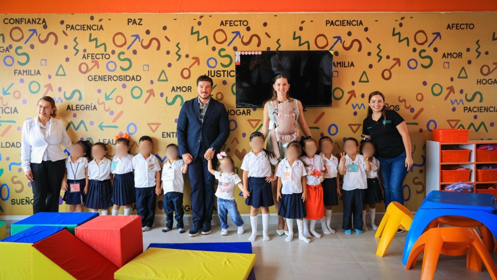 Inaugura Mariana Rodríguez Jardín de Niños y Lactario en Juárez